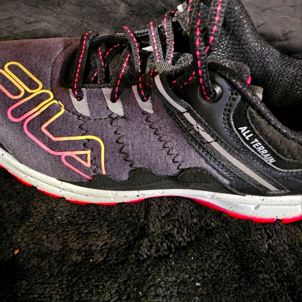Fila size 8 woman's